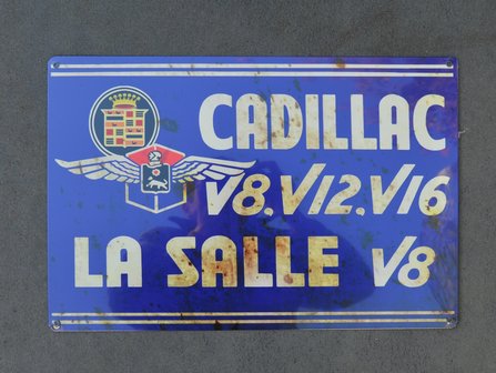metalen Cadillac V8 V12 V16 roestig bord